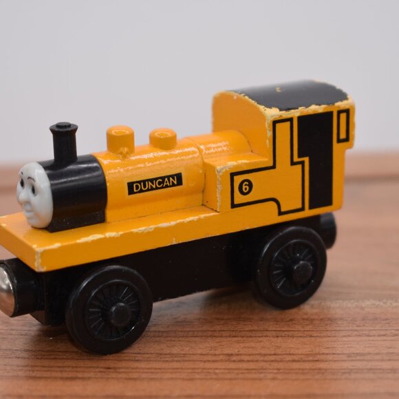 Duncan 6 Thomas the Train Tank Engine Wooden Railway Friends Vintage 2003 - Picture 2 of 6